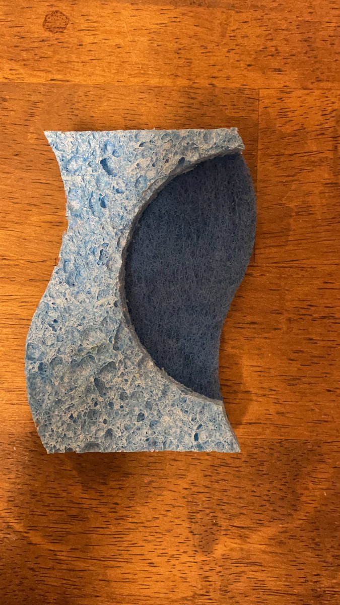katholmes9's tweet photo. @scotchbrite I would love to know where the other half of my sponge is? 🤣 this is straight out of the package https://t.co/T2rgezRc6W