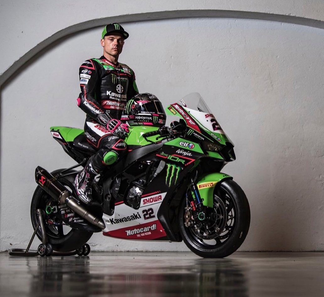 SebasPorto19's tweet photo. Nuevos Colores de la Marca que Viene Reinando Estos Γltimos AΓ±os en el @worldsbk π₯
@krt_worldsbk
Siempre #afondo @damonrelator π
Les Gusta Amigos?
#wsbk #kawasaki #teamgreen #moto #motorcycle #motorsport #keepushingforward
#argentina π¦π·
#SP19 https://t.co/BJvqADoLOC