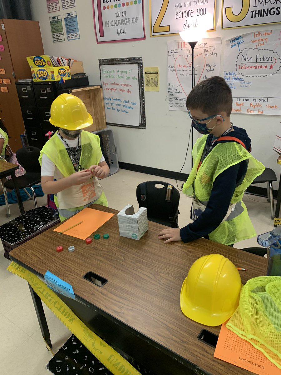 EmilyLoftin4's tweet photo. Third graders working hard on their inventions made from recycled materials! #setthestagetoengage #MESjoy @DemmiValdez @KimmyBennett_ @NicoleG_MES @jensmith207 https://t.co/ZtVVAVL26P