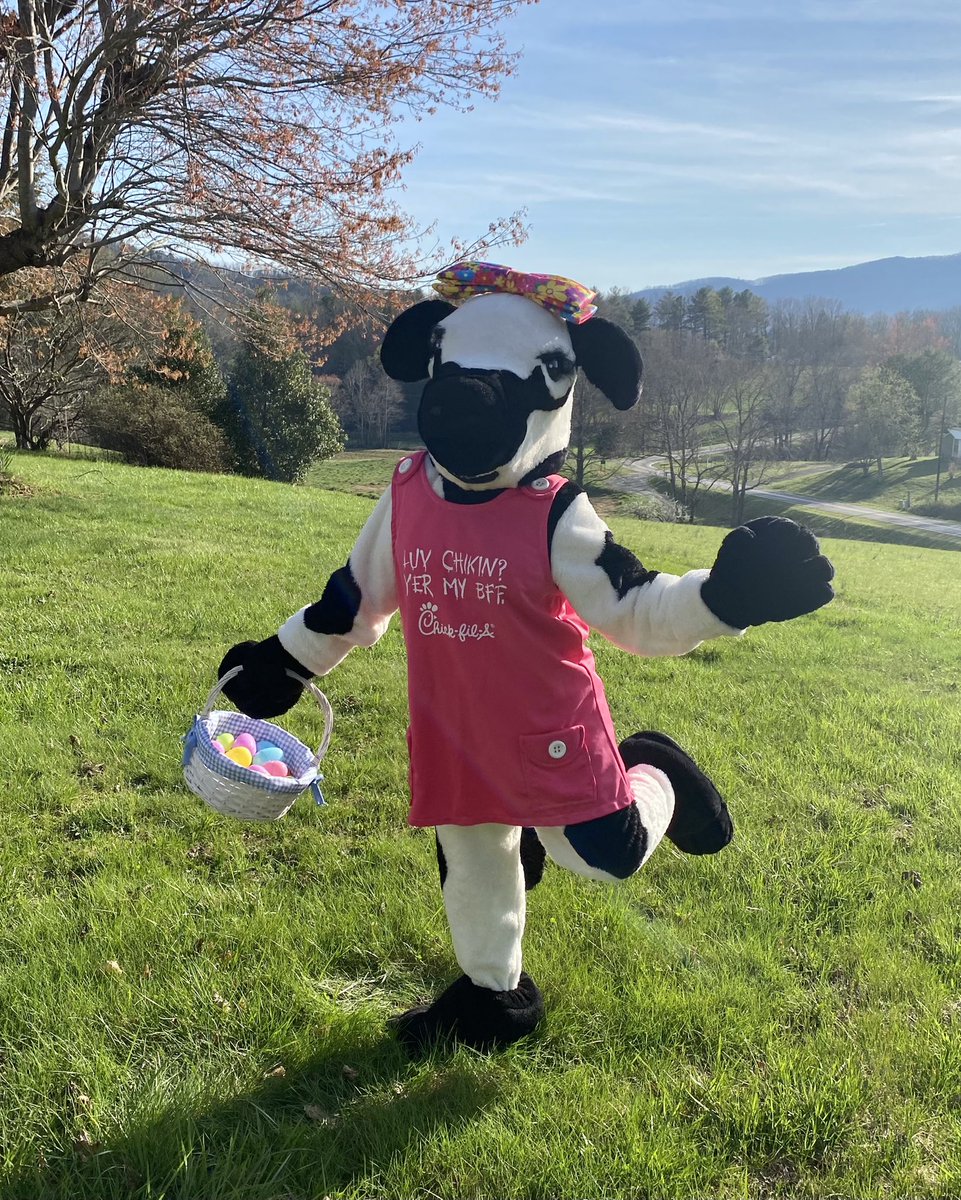mountairyCFA's tweet photo. Spring is here! Eat mor chikin! https://t.co/EiklP8uNc6