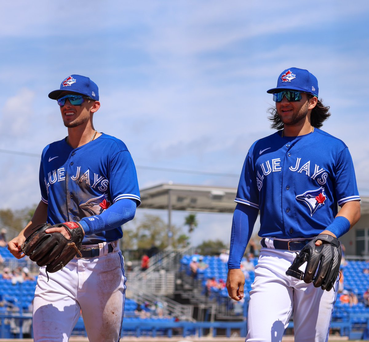BlueJays's tweet photo. TWO. SLEEPS. AWAY. 😃 https://t.co/kwwnTaaeAB