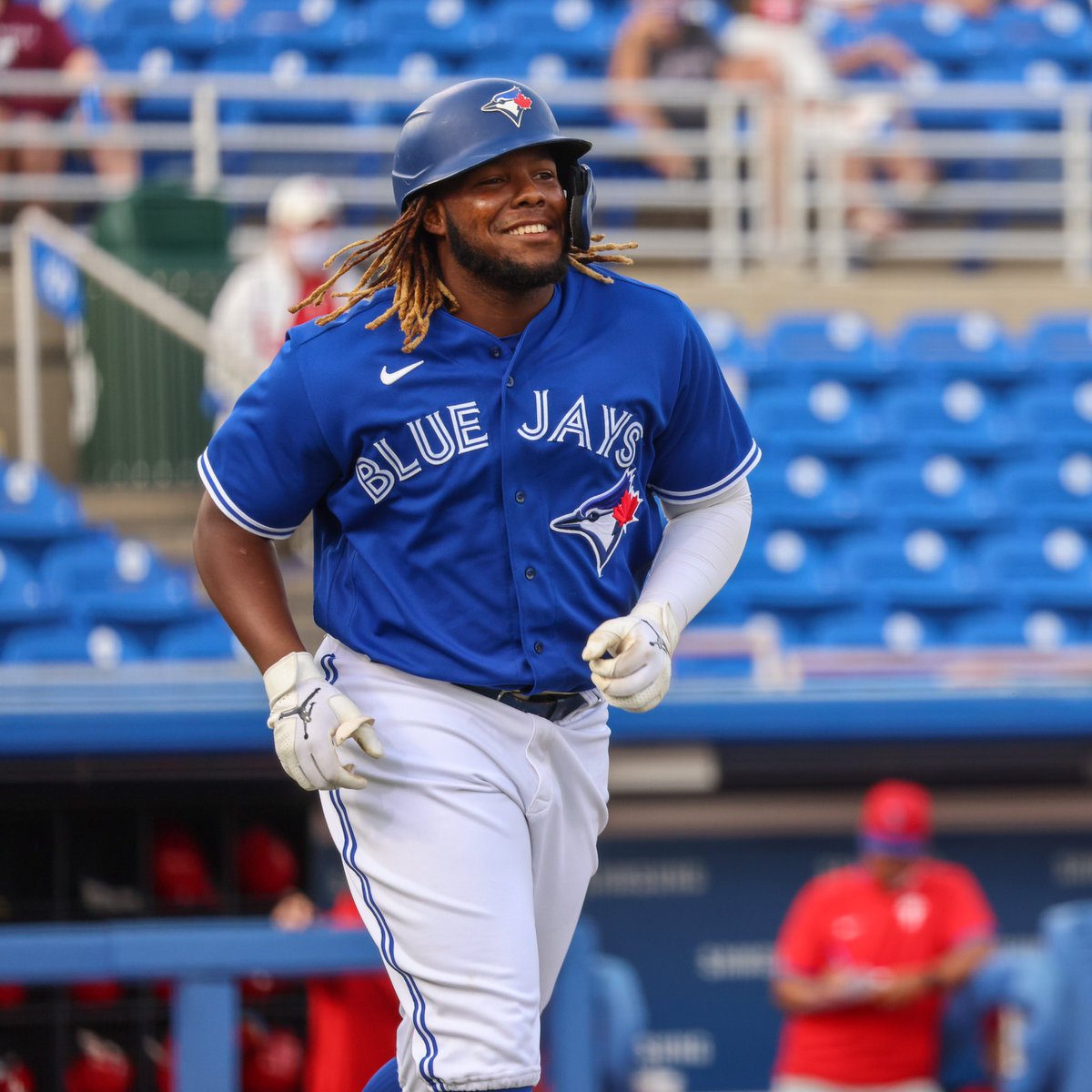 BlueJays's tweet photo. TWO. SLEEPS. AWAY. 😃 https://t.co/kwwnTaaeAB