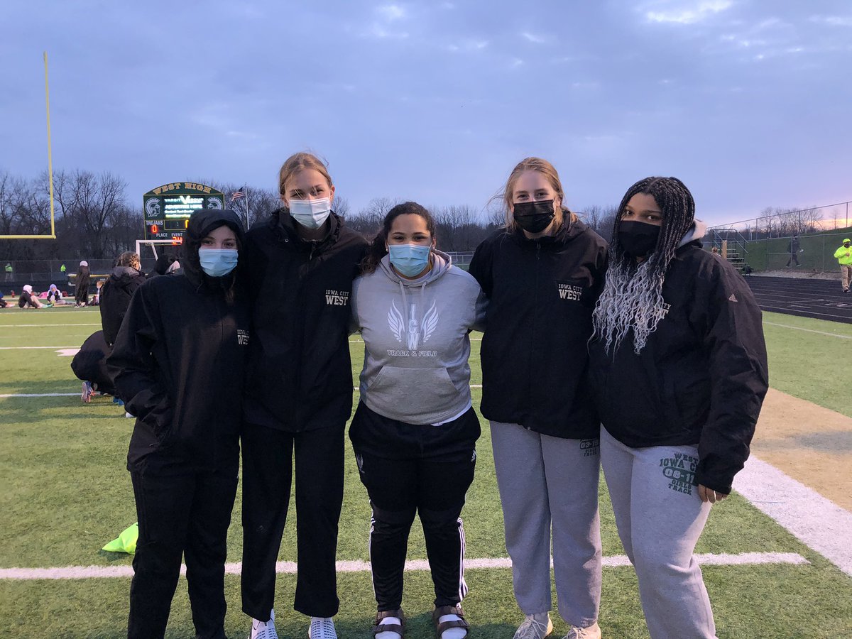 icwgirlstrackxc's tweet photo. Congratulations to Burt, Nash, Sonii, Penning, Deyak, and Barker on their first official outdoor meet. https://t.co/V6kdiu9l6T