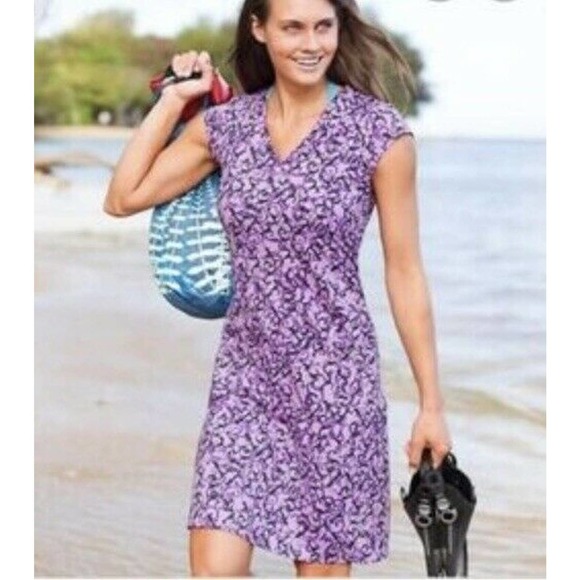gailstaub1's tweet photo. So good I had to share! Check out all the items I'm loving on @Poshmarkapp #poshmark #fashion #style #shopmycloset #athleta #jcrew: https://t.co/SBTNZj2uyH https://t.co/UDhYZ3Dvf6
