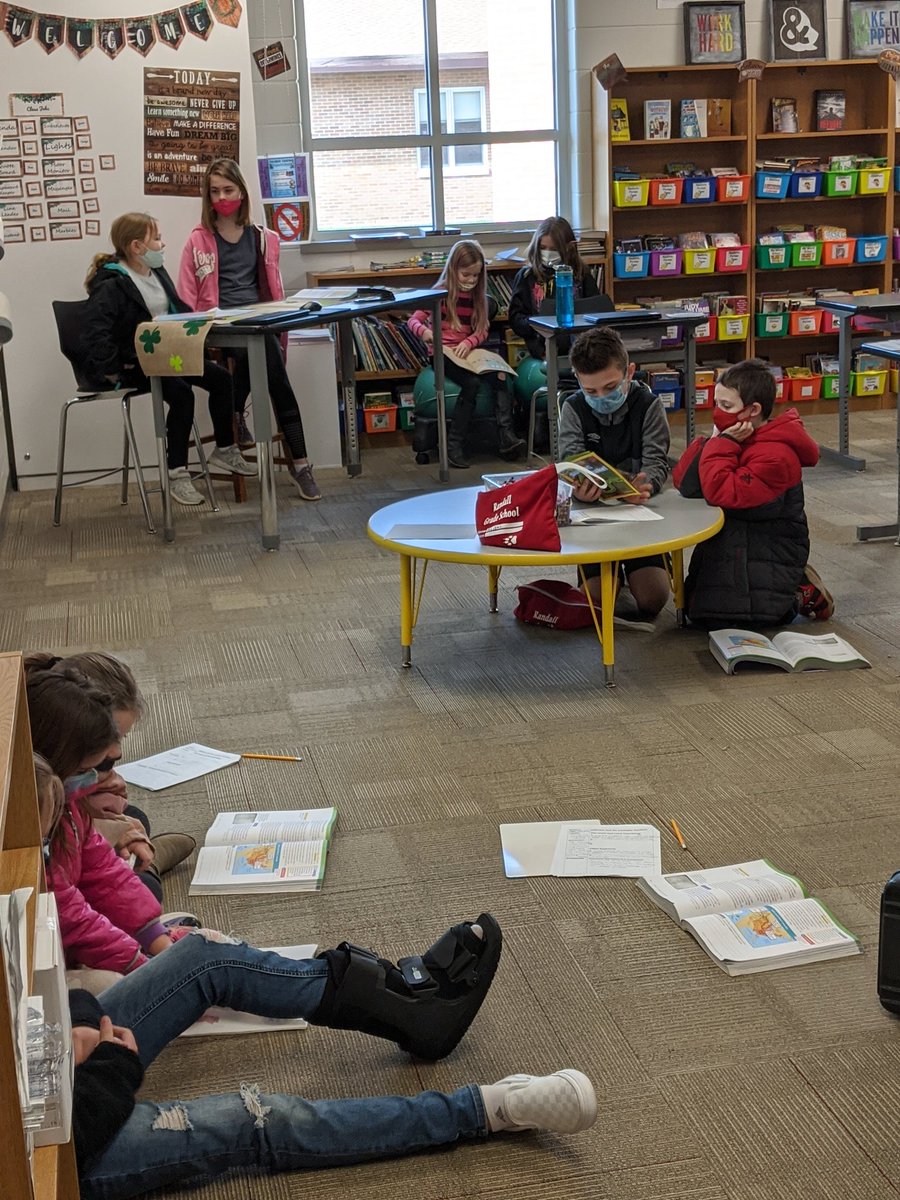 KellyCassaday's tweet photo. Buddy day with reading books together, egg hunt, and playing outside ❤️ #randallwildcats https://t.co/hlqj5WnBN2