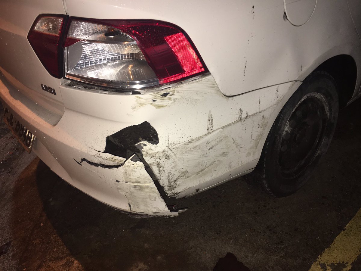 DhDhemeson's tweet photo. Resultado da da minha batida de carro hoje na av Brasil😭😭😭 https://t.co/Wg3iR2zN1Z