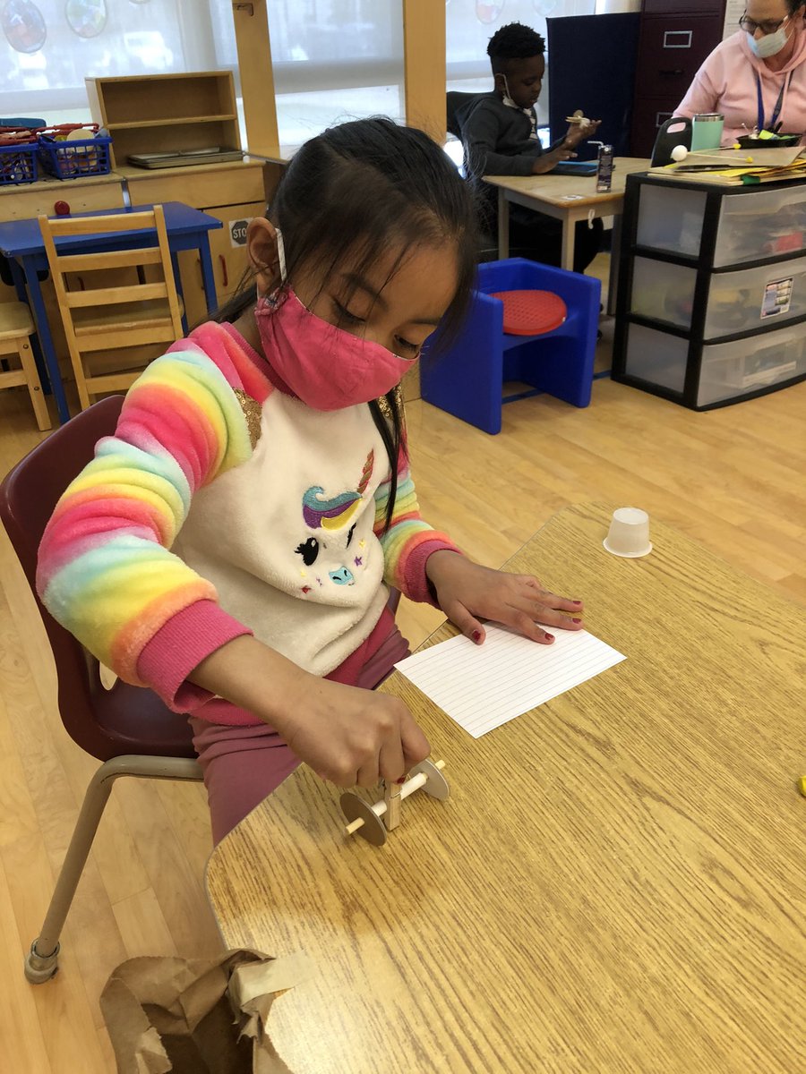 STCKindergarten's tweet photo. We had so much fun being scientists on Monday and exploring gravity. Helicopters, magic tricks, balancing birds and racing cars! Thank you Melinda at “Scientists in School” for a great virtual visit! https://t.co/PtUbqIijp6
