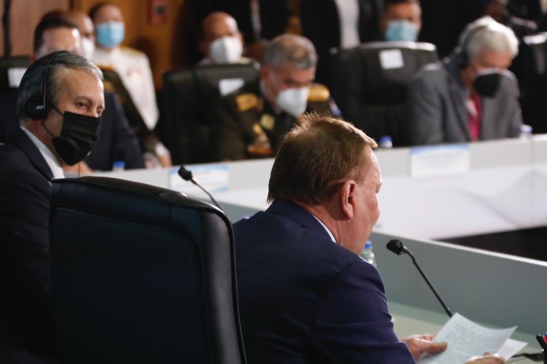 EmbajadaRusaVen's tweet photo. Copresidente de CIAN Yuri Borísov🇷🇺

💬Rusia condena rotundamente las sanciones unilaterales contra el Gobierno 🇻🇪 Estas sanciones son especialmente cínicas en cuanto a la situación con la pandemia que afecta la compra de los productos esenciales como alimentos&amp;medicamentos https://t.co/0ntAH5IXOf