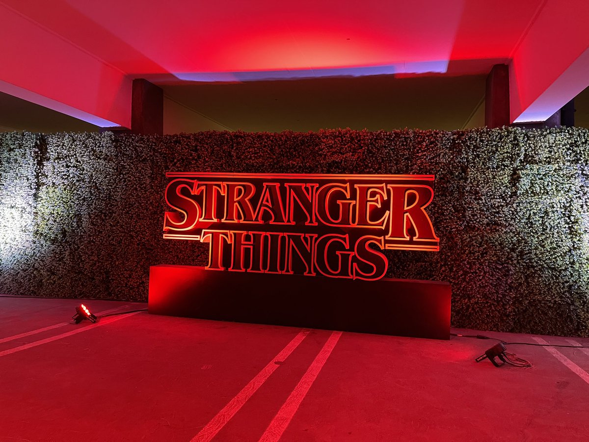 Mimixowo's tweet photo. Some Strange Things happened the other day, I had a blast!

#Strangerthingsdriveinto https://t.co/OwbahK5SdG