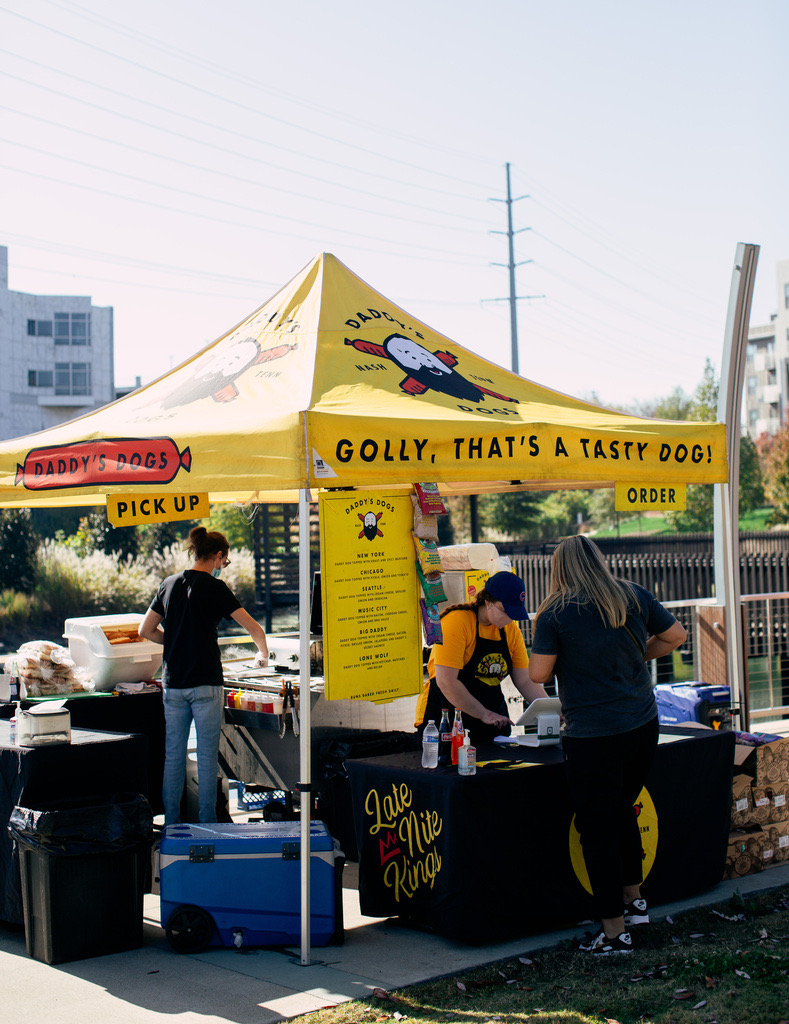 NashvilleScene's tweet image. Who's excited to eat some delicious food at our Crafty Bastards spring fair? Take a look at our food trucks that will be whipping up some tasty goods while you shop on April 17-18. Come hungry and support local!

@NashSandwichSoc
@DaddysDogsNash
@LovelessCafe 
@rolled4ever