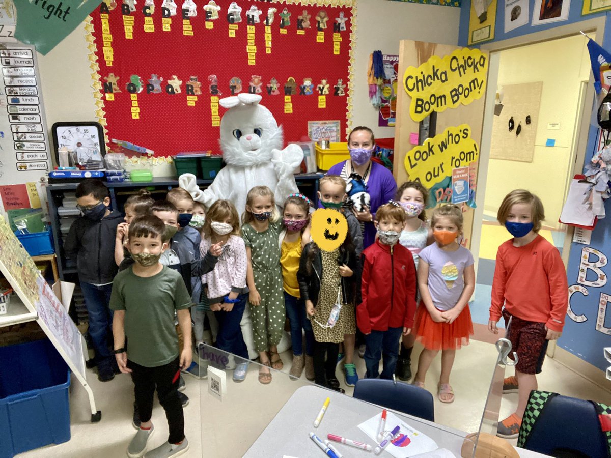 mbinhim's tweet photo. Fun surprise from the Easter Bunny and pet rabbit, Spot!🐰Kindergarten is the best❤️#purehearted ⁦@CiboloCreekES⁩ ⁦@BoerneISD⁩ https://t.co/fIAwsOUzVi