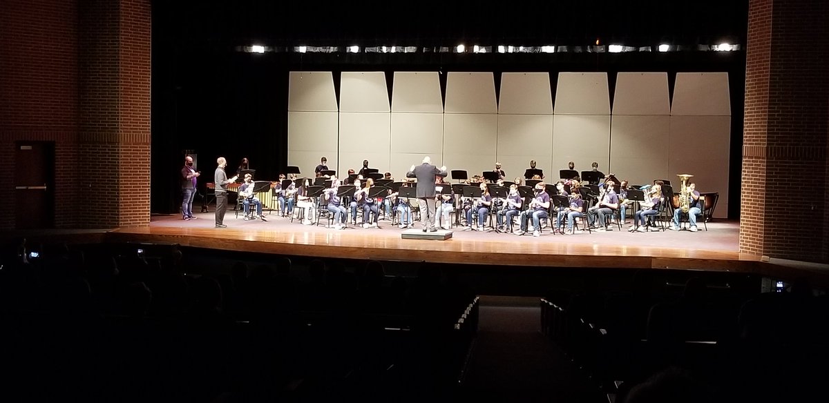 TISDWWJHS's tweet photo. Synphonic Band with some excellent pieces and some high praise during the sight-reading portion.
Great job wildcats!
#WWJHS #wildcats https://t.co/Aw427c81J1 https://t.co/ubCzvZGWB9