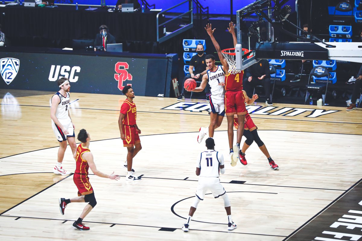 ZagMBB's tweet photo. Dimes are underrated. 

20ast and counting https://t.co/Pte9vMyu6d