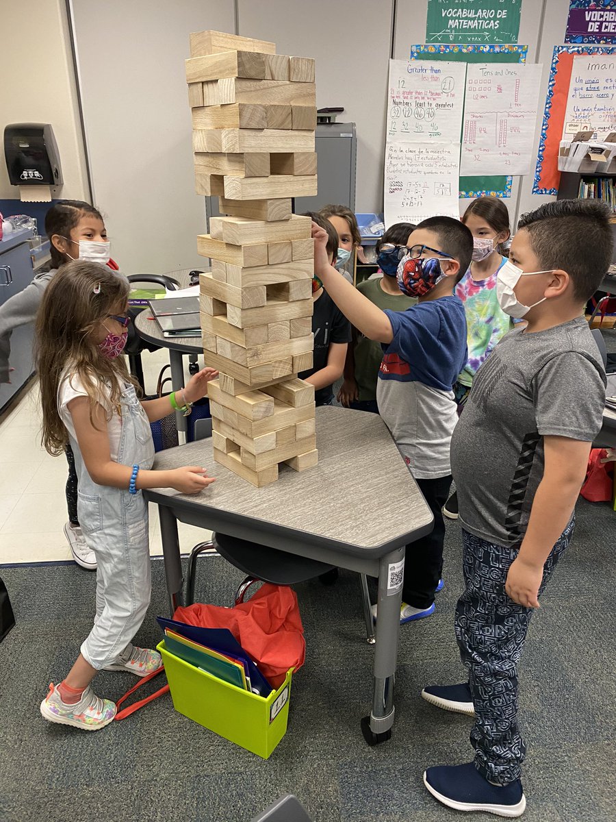leonorm665's tweet photo. First grade is enjoying their Experience week!! #ExperienceSLE https://t.co/11ZMhvwouB