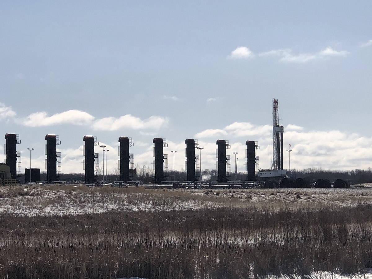 riggertalk's tweet photo. Nice picture of Akita Rig#29 drilling for Husky!
Drilling Rig Map, https://t.co/4WdZKLFy2B

Get your Company Pinned on the Map, https://t.co/bMig2XTzZd

App: https://t.co/JormKURYUo

#GetPinned #RiggerTalk #oilfieldapp #WorldServices #DrillingRigs #DrillingRigMap #saas #oilfield https://t.co/XV9zMyQxNM
