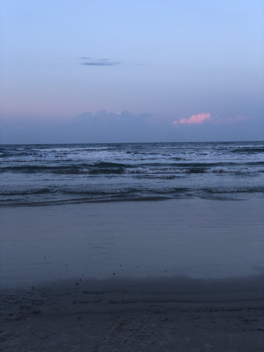 kennadembowski's tweet photo. 🤍🌊 https://t.co/0iA0uWXRic