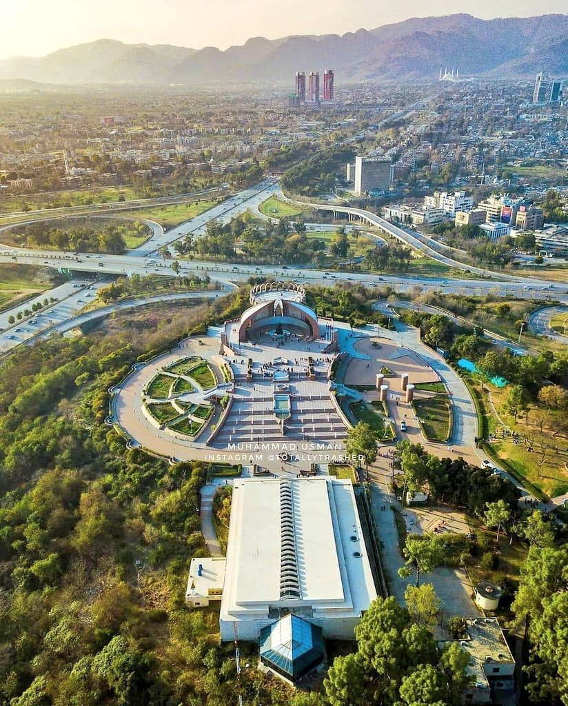ElifAhmetTurkey's tweet photo. Turkey.                 Pakistan. 
🇹🇷🇵🇰💓 https://t.co/99wD4OuQhq