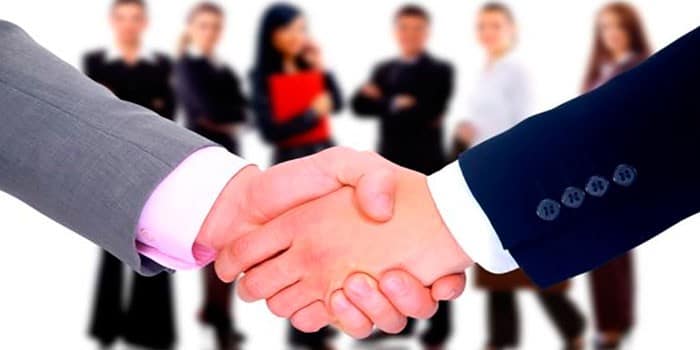 DiosmedyP's tweet photo. Algunas funciones de los profesionales dedicados a las relaciones públicas son: asesorarán a los clientes, investigarán los recursos más atractivos para llamar la atención del público, organizarán eventos, entre otros. #ActivismoEducativo #ComunicaciónIntegral @HelenHasbun https://t.co/IGQUnngk8p