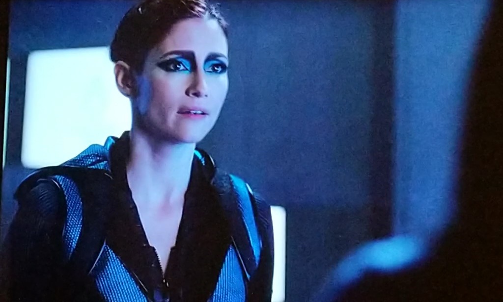 DeliaMary's tweet photo. I just don't think we talk enough about how hot Alex Danvers is in her new super suit #Supergirl (Do we still do #QueerEl? I'm back after a few seasons away...) https://t.co/YNfHZV723W