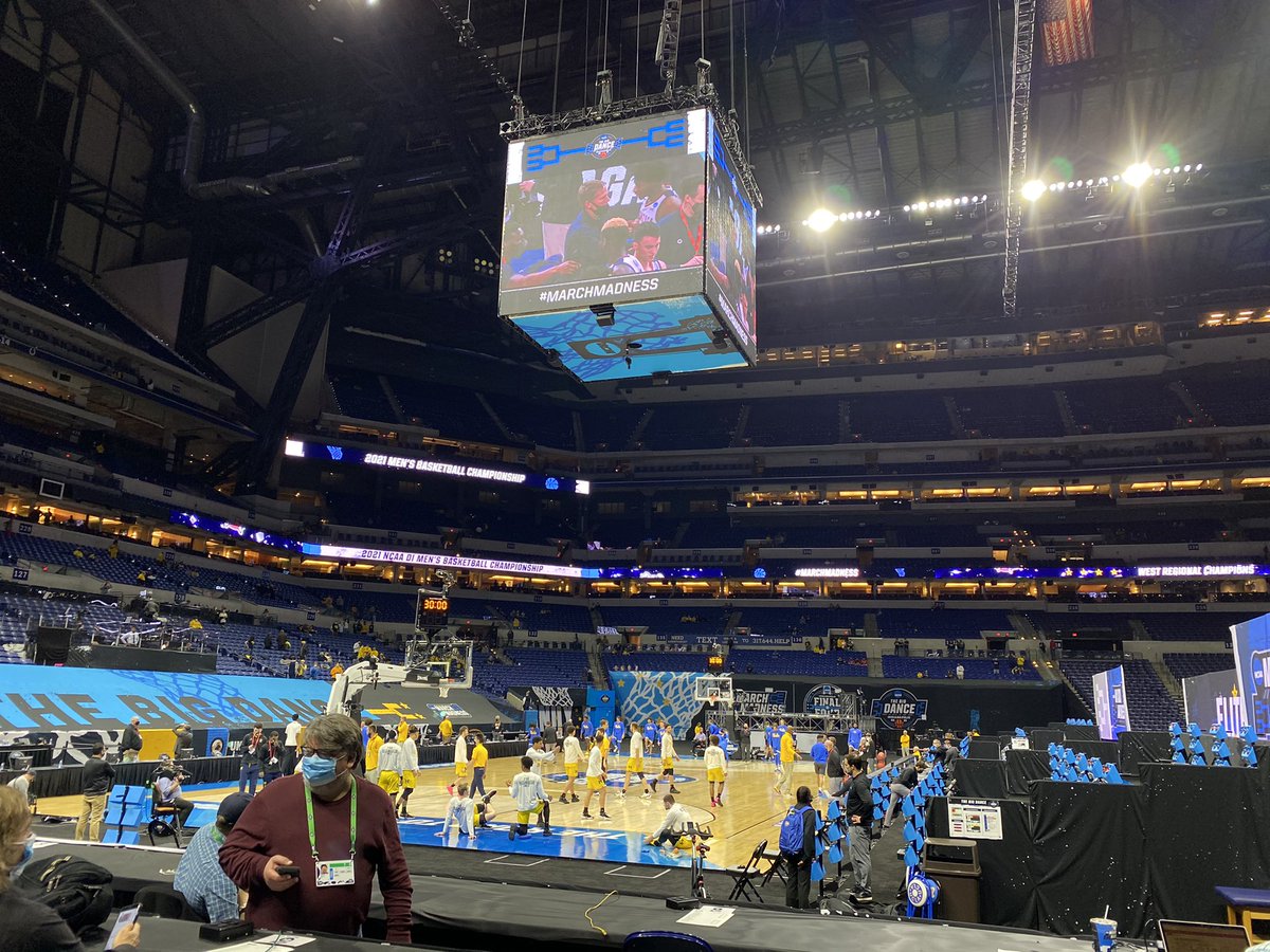 ***UCLA vs. Michigan GAME THREAD***

Here we are, folks. The last spot in the Final Four is on the line in Indy tonight. Bruins taking on the Wolverines.