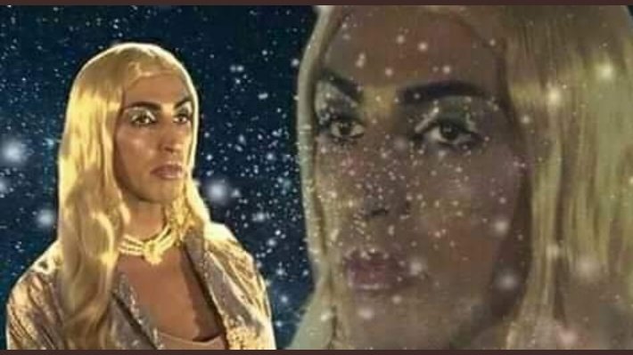 juzz__'s tweet photo. buscar o dinheiro e eu rindo, o filme faltava 5 minutos p começar, o cara voltou eu peguei as coisas e fui p cinema, o filme foi chato mas a gente fez mô baderna q foi legal.
Dps eu fui na Renner quase perdi meus amgs e tals. Foi isso me sigam p mais https://t.co/W0LiaJORa9