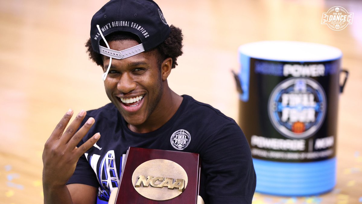 MFinalFour's tweet photo. The Bruins are headed to the #FinalFour!

#MarchMadness | @UCLAMBB https://t.co/SjXuxr3CcE