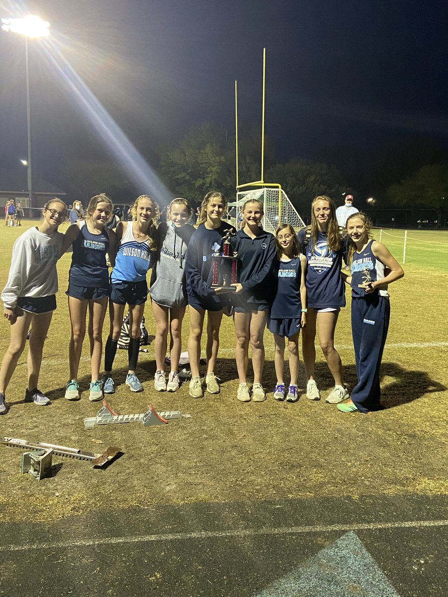 WH_Barons's tweet photo. Girls win, Boys finish 5th at Middle School Invitational. Molly Jones was awarded High Point for girls #GoBaros #ProtectTheHall https://t.co/FxmHe3HSmh