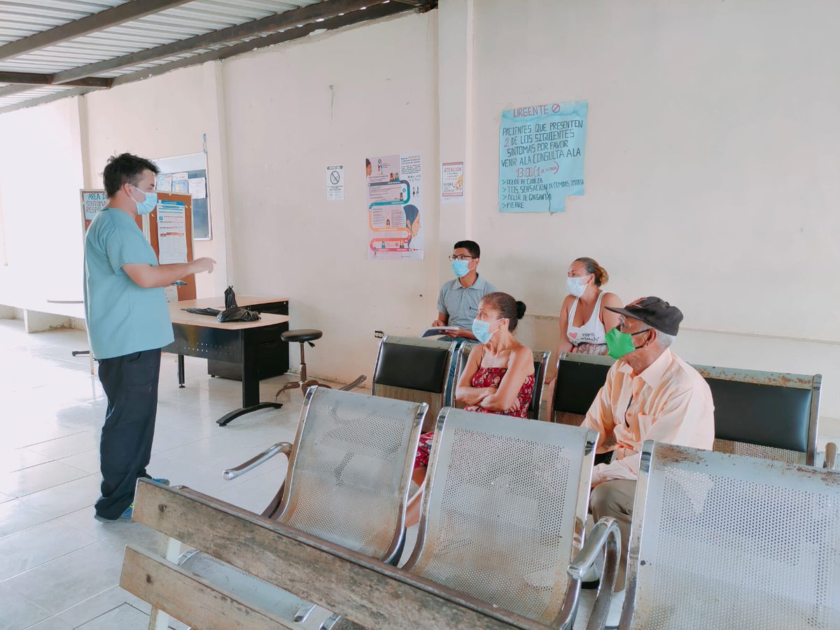 SaludImbabura's tweet photo. #Muisne | Profesionales de salud del #Distrito08D03 Muisne-Atacames realizan actividades de sensibilización con la finalidad de fortalecer las medidas preventivas del dengue, malaria en el marco de la estrategia   #MiBarrioSinMosquitos https://t.co/BUXdjfEJeW