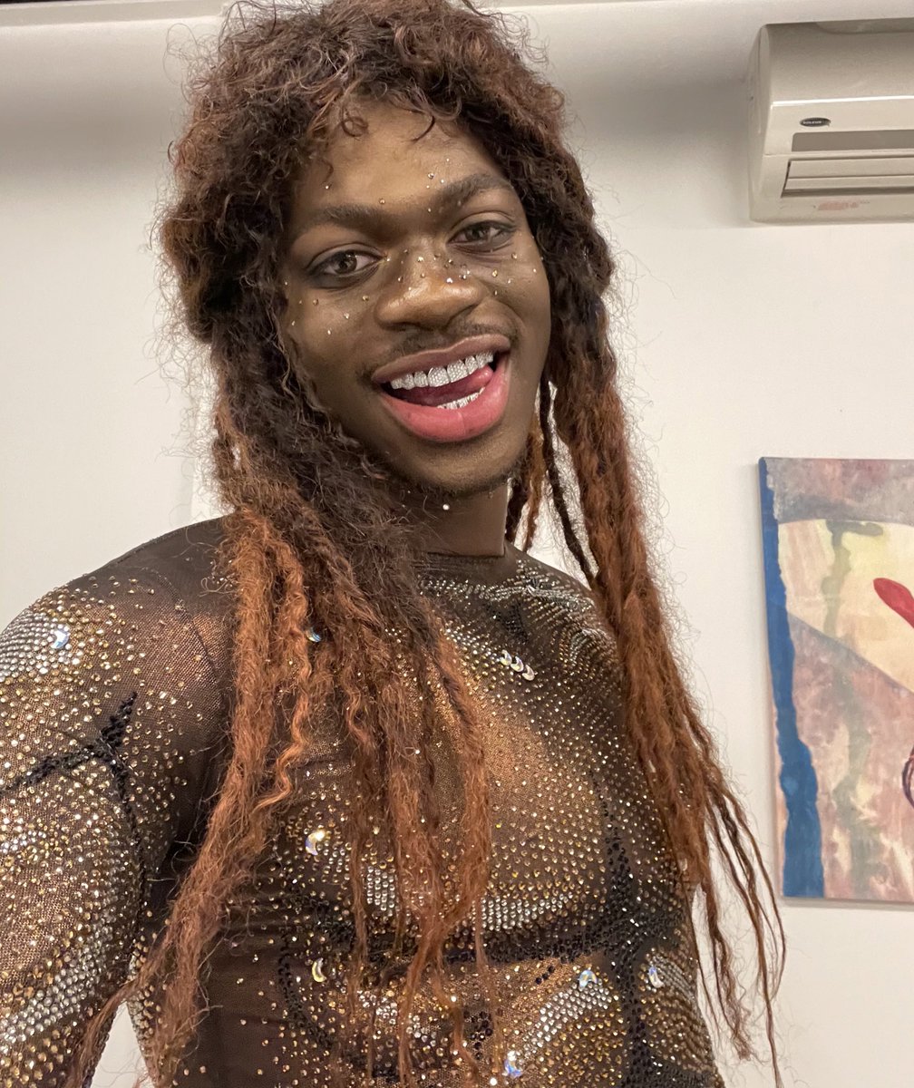 LilNasX's tweet photo. 🏹🤎 https://t.co/egfwRzCzzI