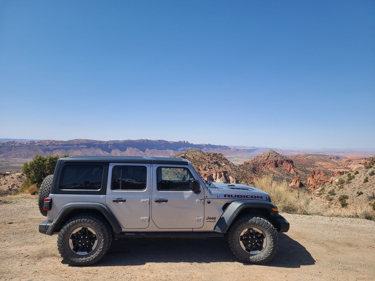 Warren Raguse tweet media