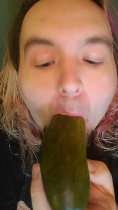 I love big pickles <3 But I also can't tell which of these are the most sexy. I need to know what to