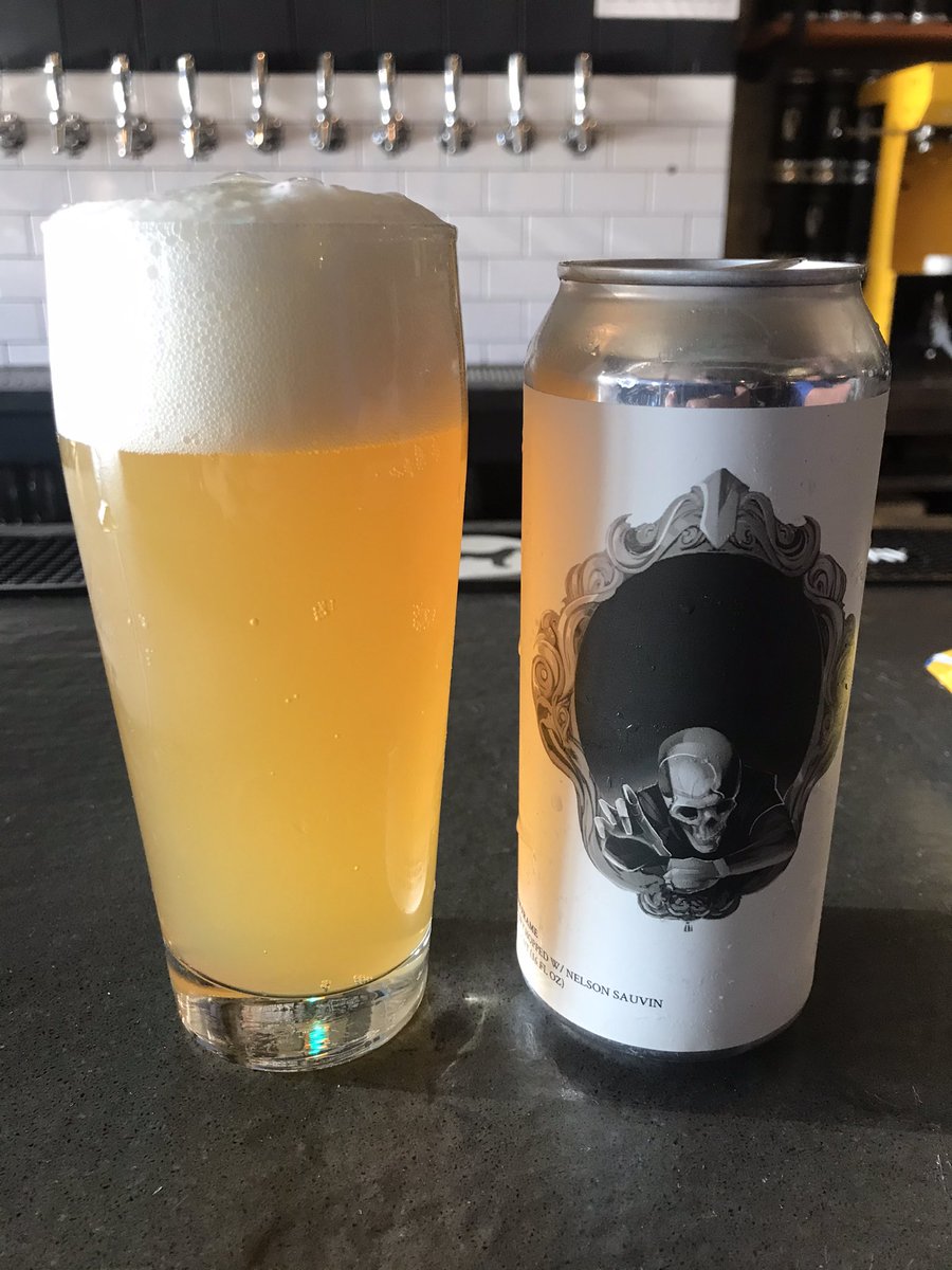 LIBreweries's tweet image. Stopped by @darlingbrewingco for a few brews. @sours_and_sass was a great host. The Fall From Frame NEIPA was great. Plus sours. #longislandbeer #longislandbeerscene #craftbeer #drinklocalbeer #drinklocal #cansofbeer #lookatmycans #mycans #mycansaresexy #beer #neipa #hazyipa