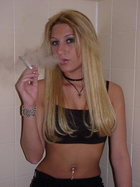 #SmokingFetish #Sexy #Hot #SexySmoker