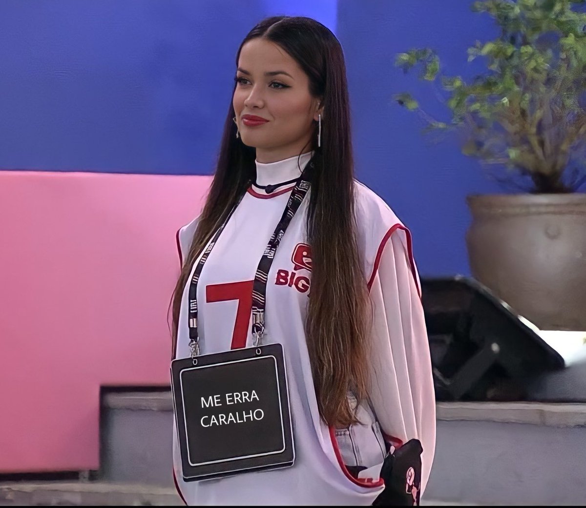 gmpputa's tweet photo. o tombo que esse povo vai levar vendo a ju voltar desse paredão hahahahahah que delícia 
#BBB21 https://t.co/2Qgde4fguX