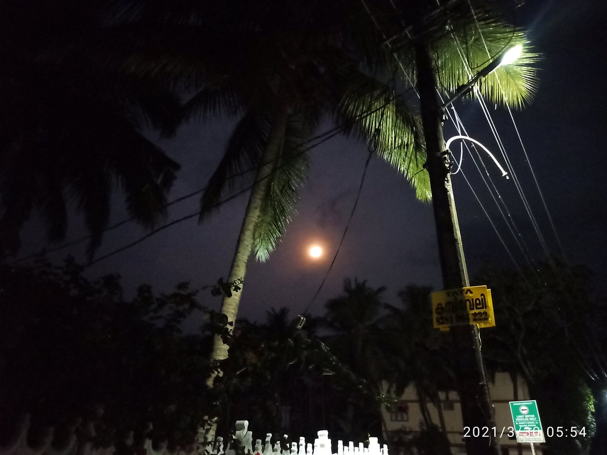 TheBaluu's tweet photo. GOOD MORNING WORLD!
#EarlyMorningScenes
#Kerala #MrBalu https://t.co/jXWVassrHf