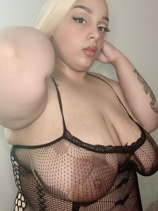 I am available now in Savannah, Georgia, United States! To contact me, visit https://t.co/CuWBHKegS0