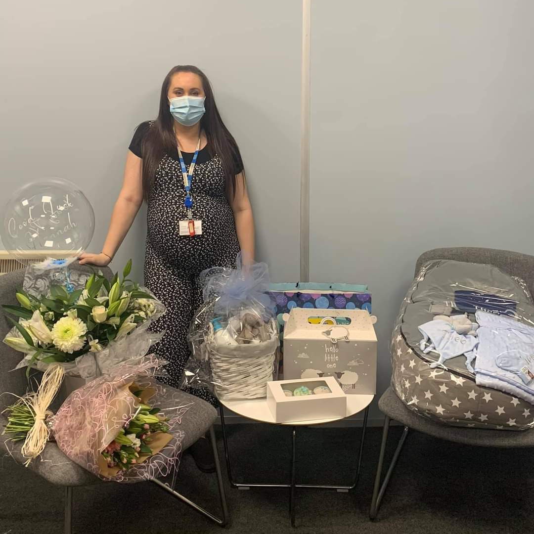 111 wished a fond farewell to Call Supervisor Hannah this evening as she hung up her wmas hat (for a while at least) to get ready to put on a brand new hat... the hat of a new mom! 
Wishing you &amp; bump all the best from all of us at <a href="/OFFICIALWMAS/">West Midlands Ambulance Service #HelpUsHelpYou</a>... See you in a year Hannah! 💚