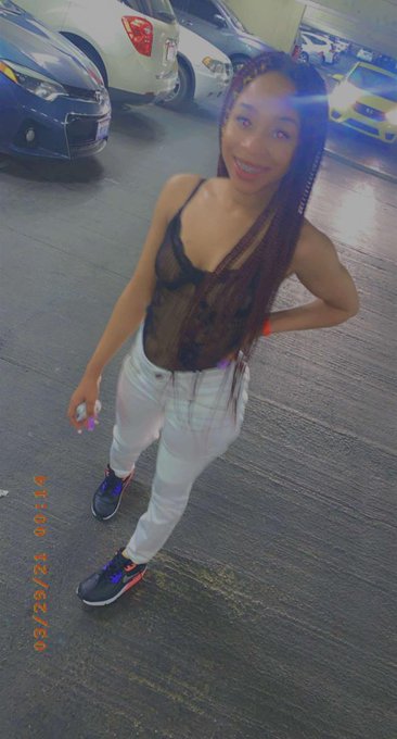 Blurry but still cute 😍 https://t.co/JcjQ1med5g