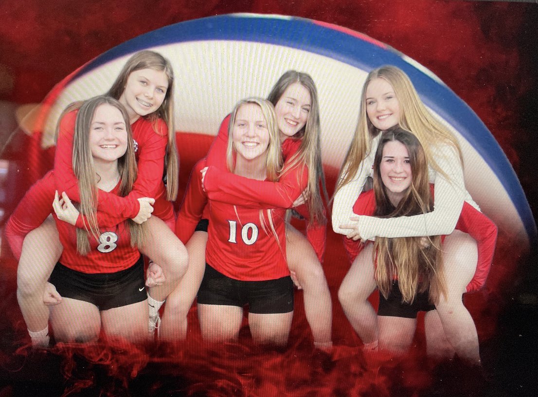 So thankful for the amazing coaching staff throughout the years in Volleyball. Harlea had an amazing time from 7th grade all the way up thru this season. Brittany, you and your coaches have all been amazing!!! Thank you @owego_vball <a href="/OFAAthletics1/">OA Athletics</a>