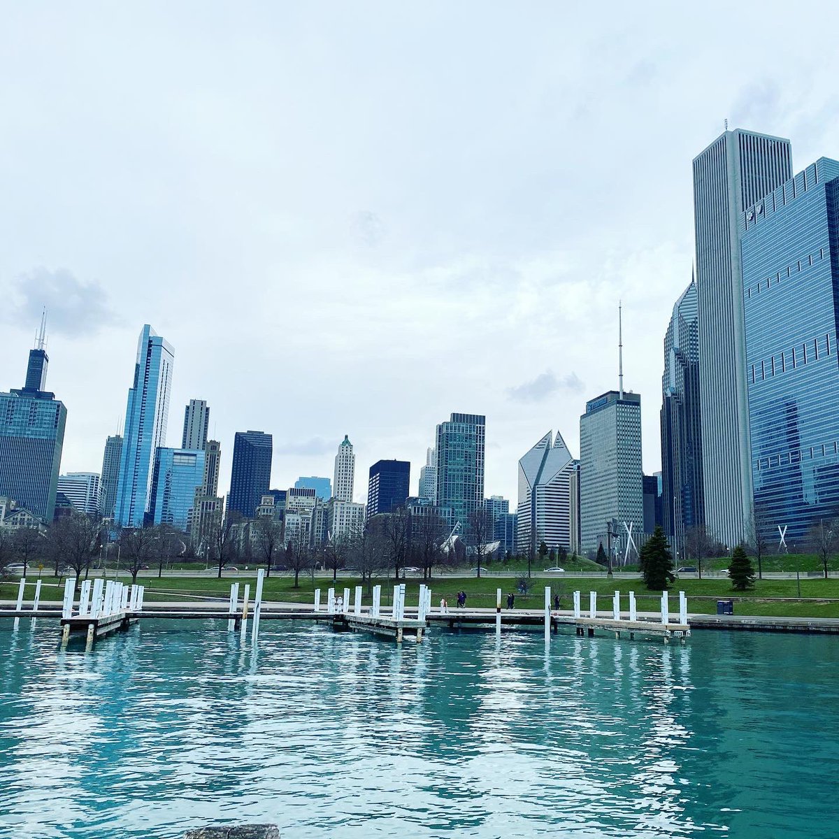 Kyleemakae's tweet image. We took a trip to Chi-town over the weekend. What a beautiful city. Shoutout to my cousins for being our personal tour guides #morepicstocome ✈️💙