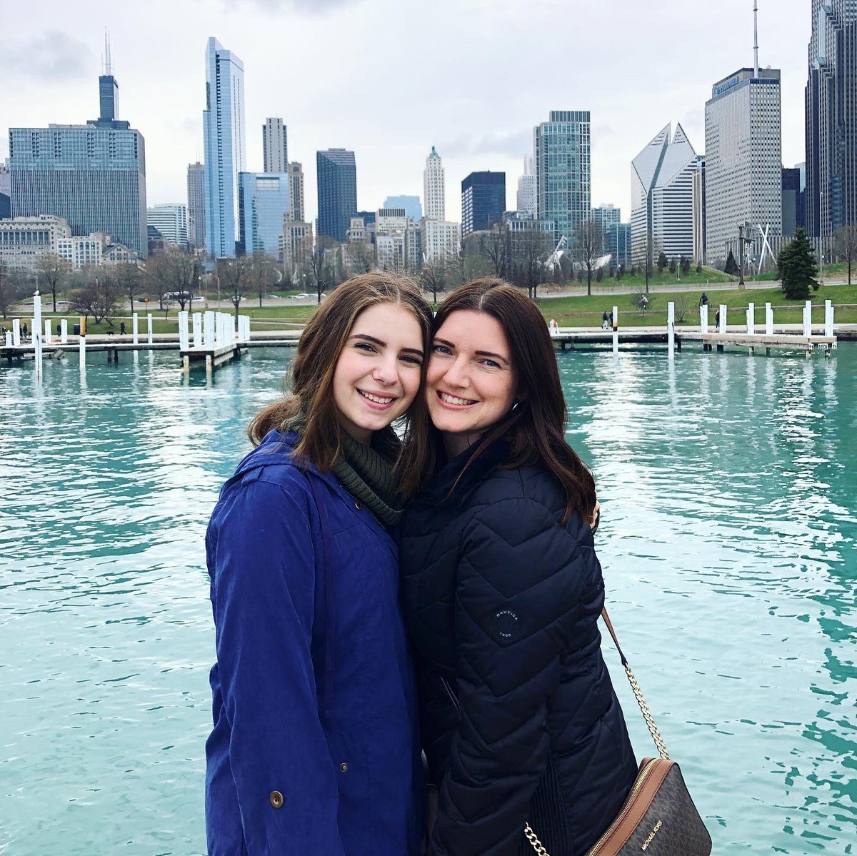 Kyleemakae's tweet image. We took a trip to Chi-town over the weekend. What a beautiful city. Shoutout to my cousins for being our personal tour guides #morepicstocome ✈️💙