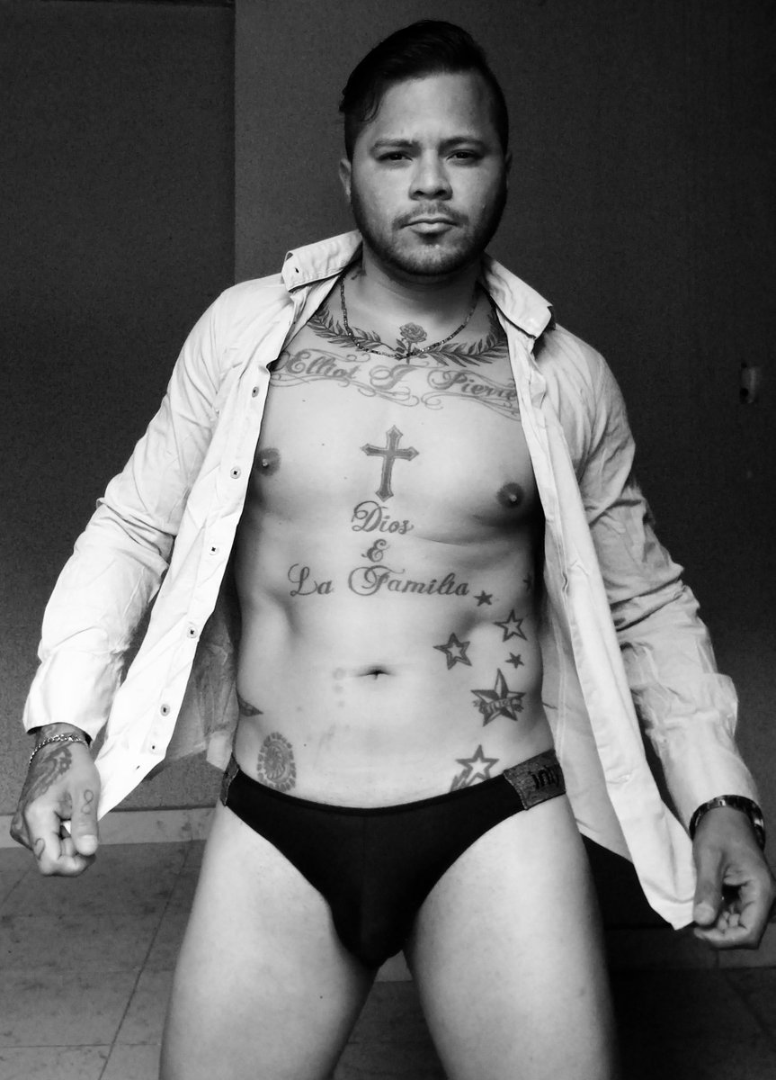 edurojas3119's tweet photo. Feliz noche !!!!!!!!
#noche #man #gayboy #martes
@machofactory #machofactory https://t.co/zKn6ifxveM