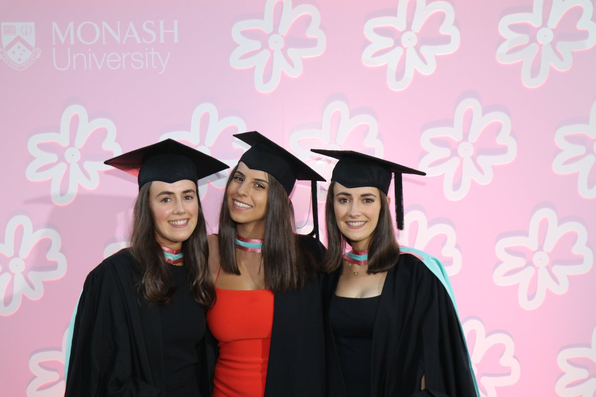 Monash_Arts's tweet photo. Congratulations to our 2020 #MonashArts graduates who came back to campus last night to celebrate with us. We're incredibly proud of you all! 🎉 #MonashArtsAlumni #MonashAlumni #ChangeItForGood @MonashAlumni @MonashUni https://t.co/E3wEm5Jcuo