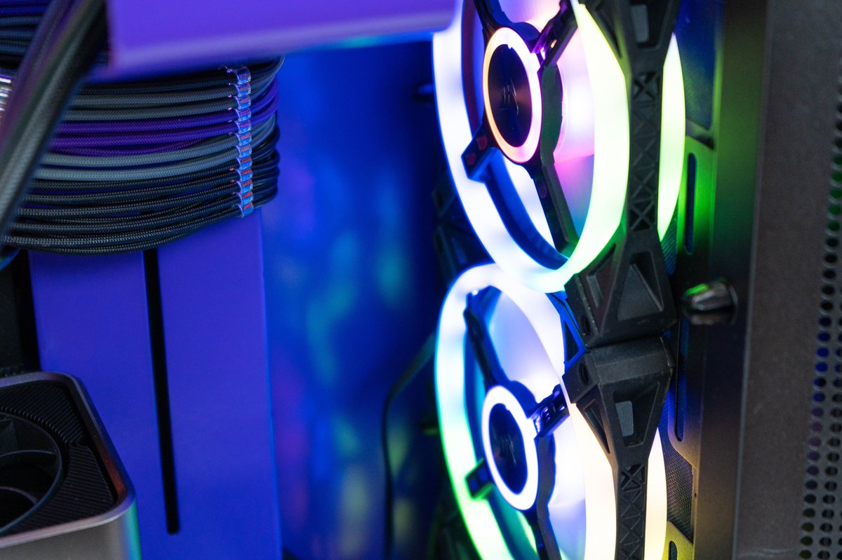 Partie's tweet image. 🔜🎉💿