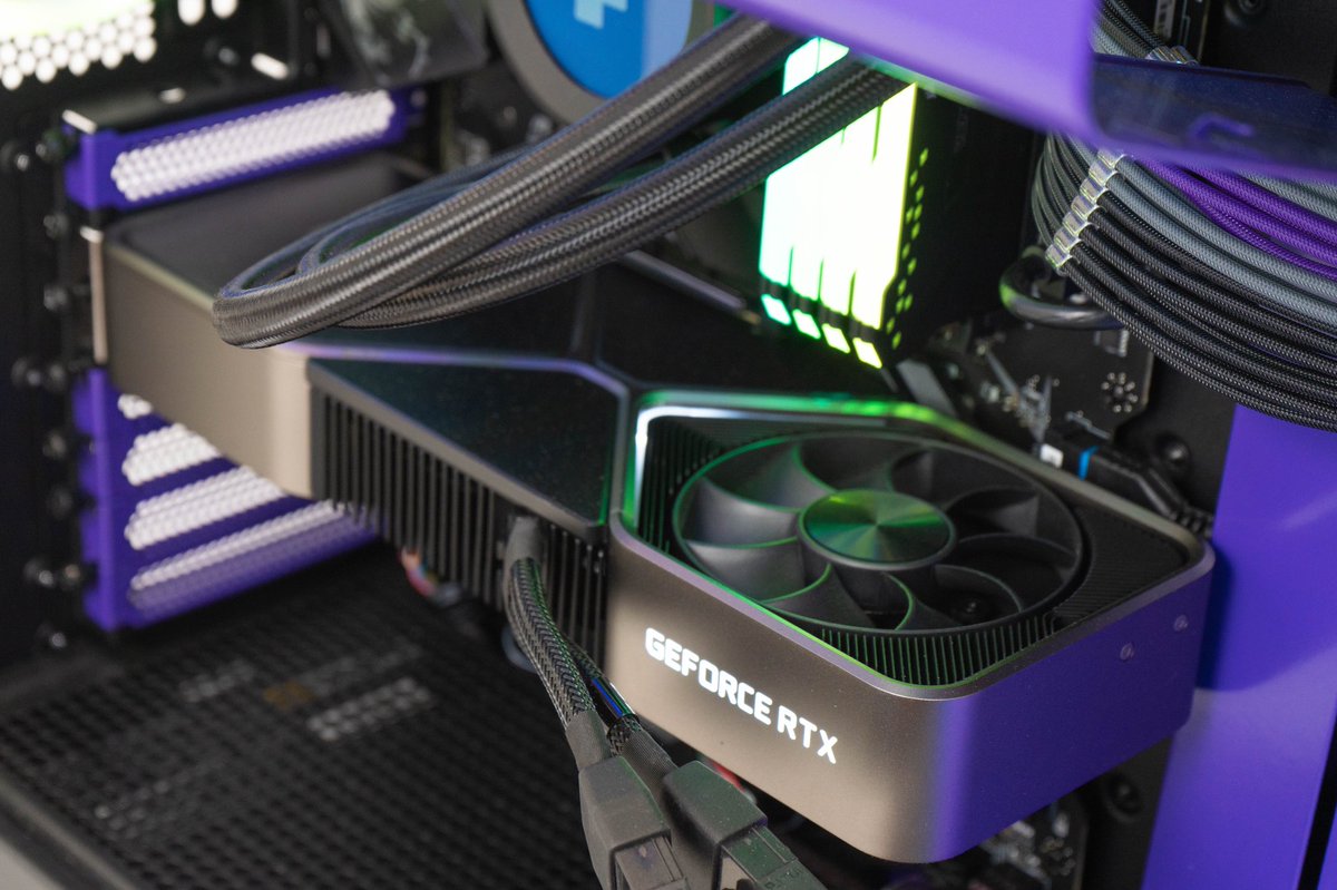 Partie's tweet image. 🔜🎉💿