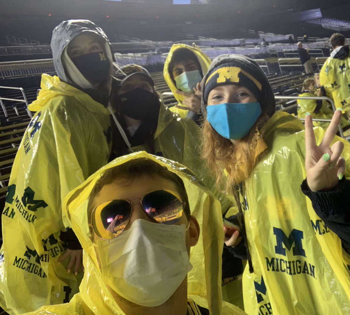 conGREGate_'s tweet image. Dedicated. #michiganmadness