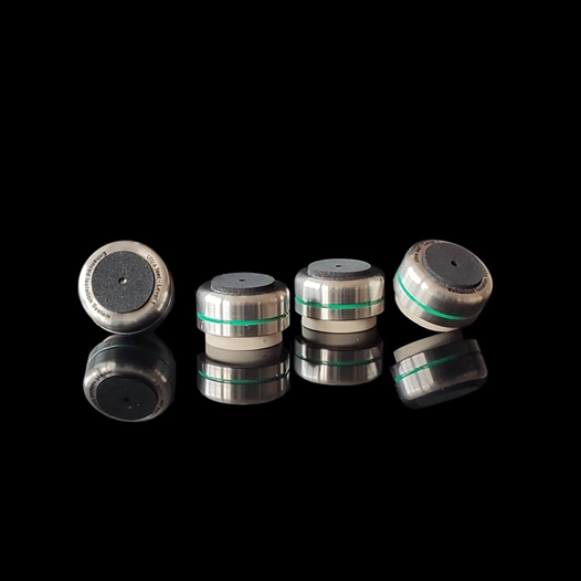BassocontinuoAS's tweet photo. Ultrafeet LEVEL 1 - Enhanced isolation system
• Total weight capacity: 60kg
• Diameter: 4,4cm
• Height: 2,9cm
• Color: green
#bassocontinuo #wewillrackyou #ultrafeet #level1 #green #enhancedisolationsystem #accessories #audio #audiophile #stereo #stereophile #hifi #hifirack https://t.co/OEAETst923