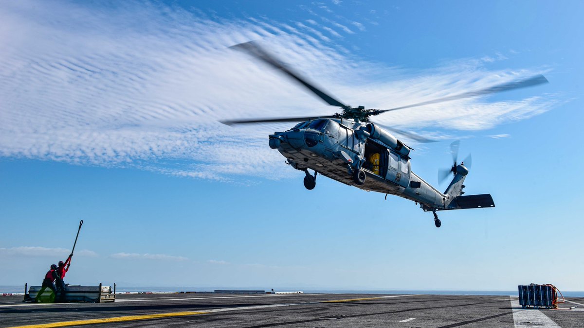 TheRealCVN71's tweet image. Up and at em! 

#WeAreTR #TRStrong #HeloOps #NavalAviation @usnavy