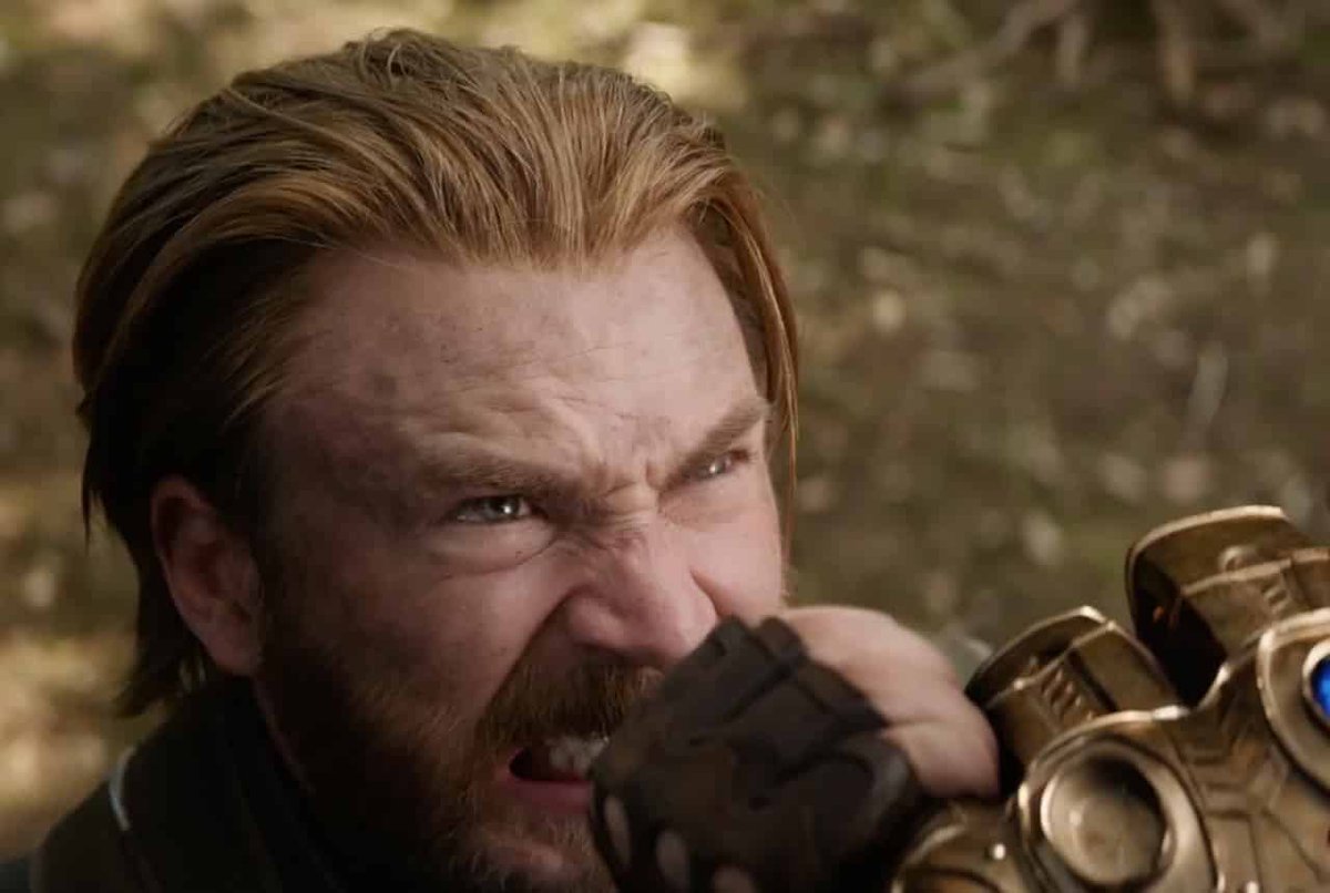 sugknw's tweet photo. comunque il look di Cap in infinity war >>>> tutti gli altri look https://t.co/iFoBL8vqTk