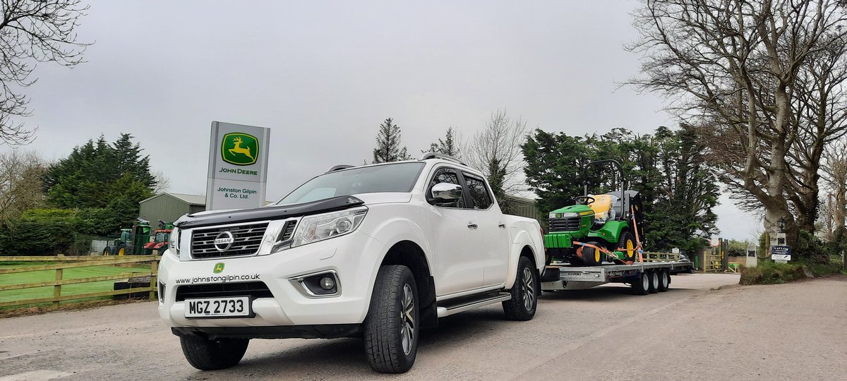 RickyNei11's tweet image. First delivery of the day 😊 A new @JohnDeere X950R with 54" deck and high tip hopper, about to head out to a local Estate. Call to discuss your mowing needs. @NissanUK @brianjamesuk #professional #strengthreliability